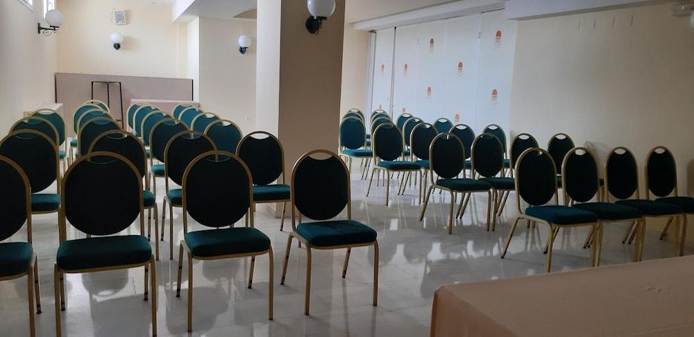 Hotel Alborán Chiclana Chiclana de la Frontera Esterno foto